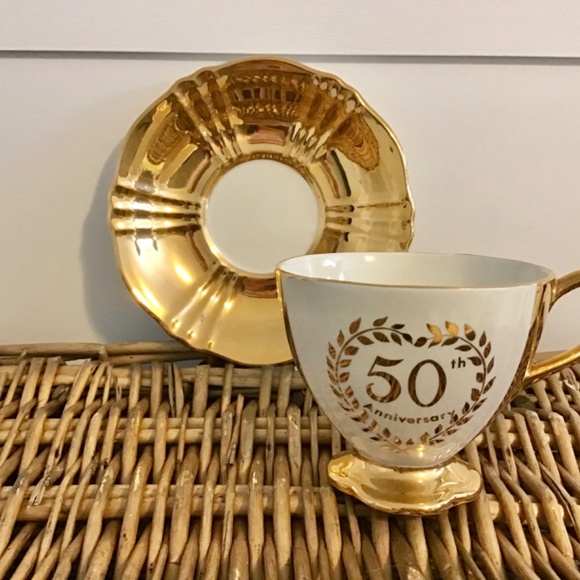 Royal Wilton bone China cup and saucer set - Picture 3 of 6